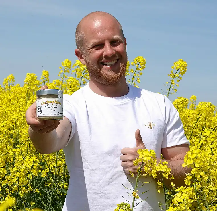 Sanddorn in Honig -  Alex im Raps