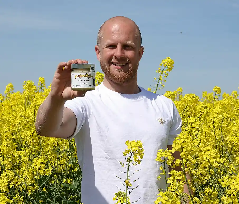 Amaretto in Honig -  Alex im Raps