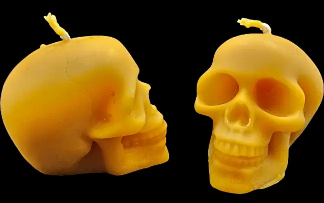 Totenkopf 1 - Gelb - Santa Pauli - Bienenwachskerze Totenkopf 1 - Gelb - Santa Pauli - Bienenwachskerze