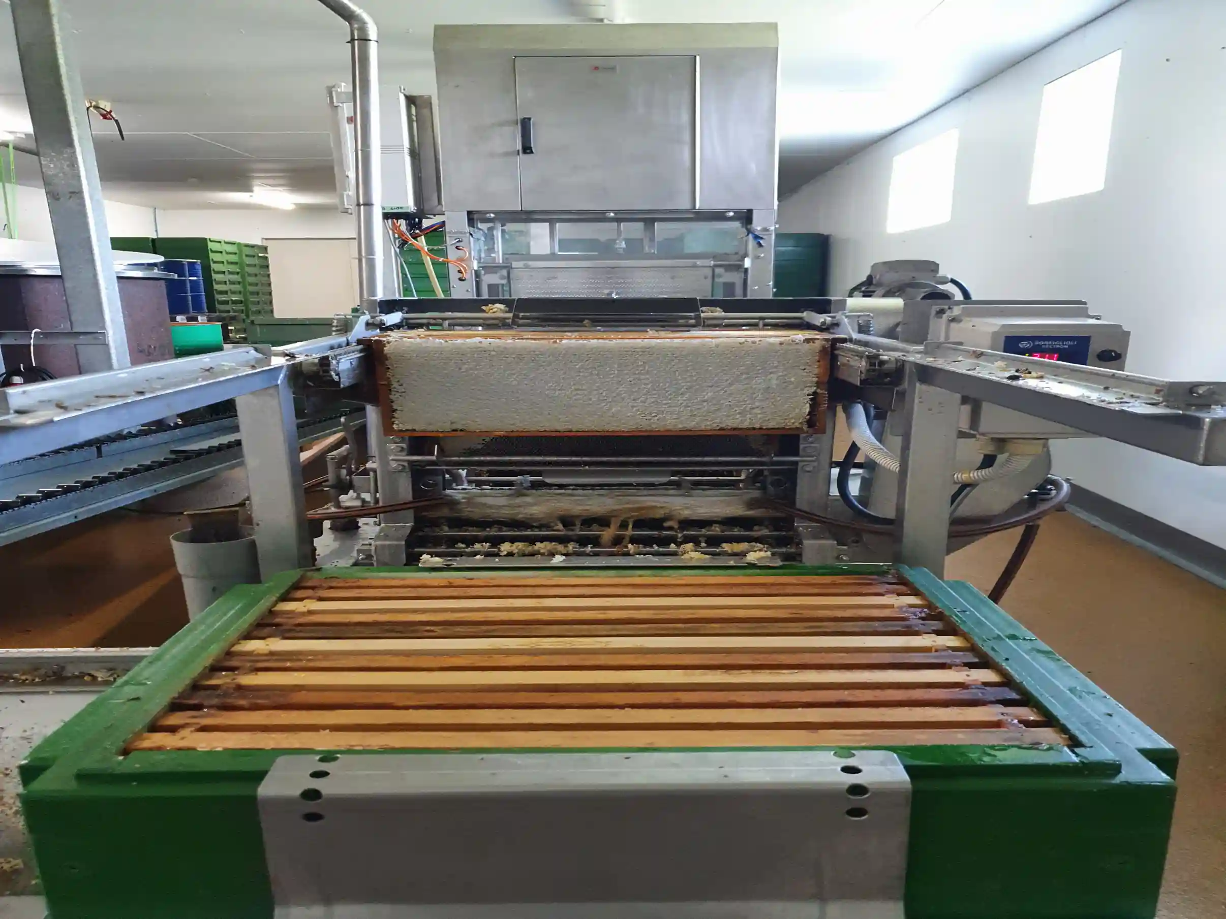 Echter deutscher Honig aus regionaler Imkerei – Cuxlandbiene