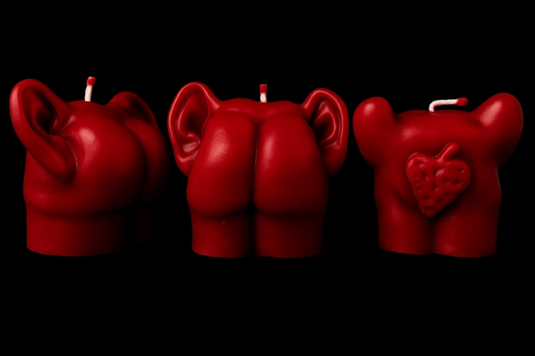 Arsch mit Ohren 1 - Rot - Santa Pauli - Bienenwachskerze